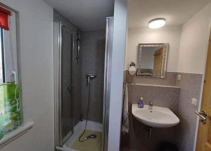 Janet Ratschkowski By Interhome *